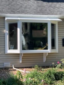 New Bay Window in Lombard