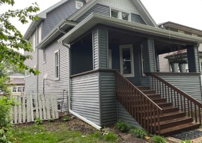 Home in Oak Park Illinois with new vinyl siding and windows